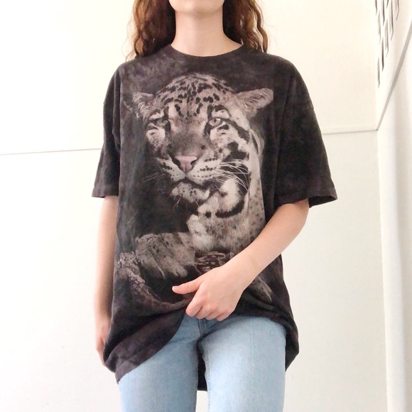 The Smithsonian • Leopard Graphic T-Shirt - Picture 2 of 4